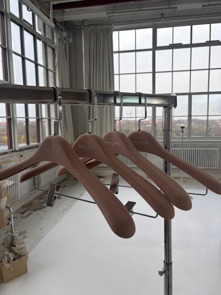 Maison Byrnel Pink Velvet Hanger
