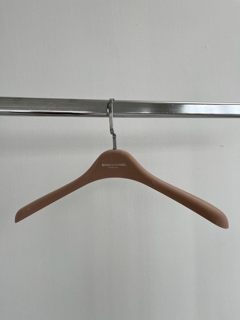 Maison Byrnel Pink Velvet Hanger